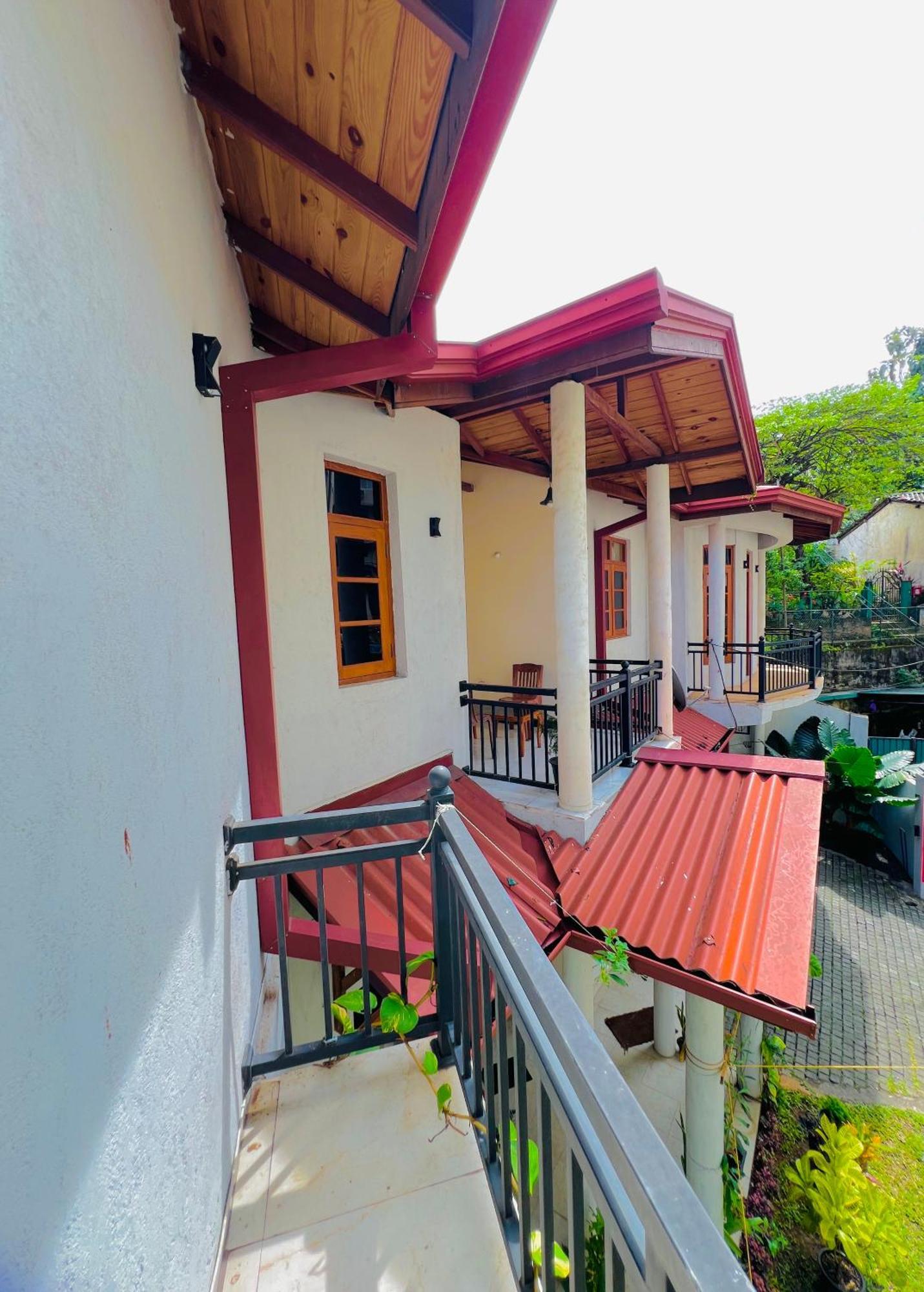 Malwaththa Mount Villa Канди Экстерьер фото